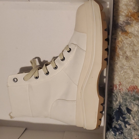 NWT MIA Combat Boots - Picture 2 of 4